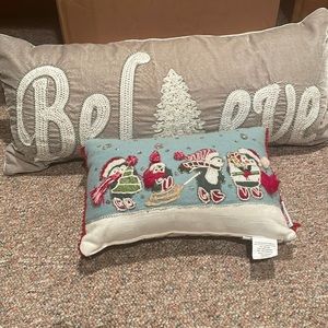 2 Christmas pillows